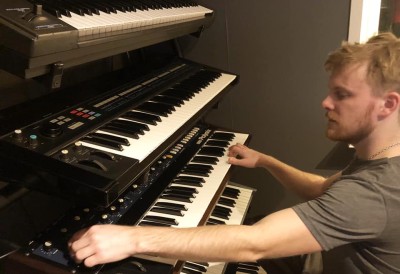 Anton plays Korg Polysix.jpg